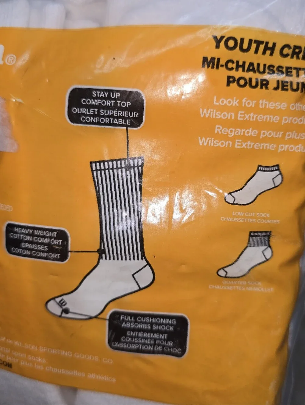 NEW Wilson White full cushioned Crew socks YOUTH size (2-9)